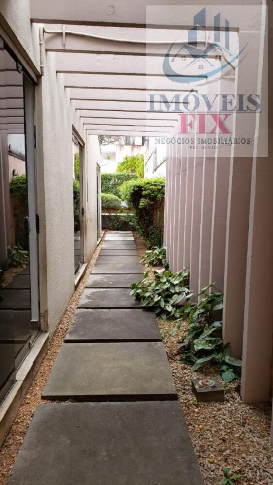 Casa para alugar com 5 quartos, 322m² - Foto 2
