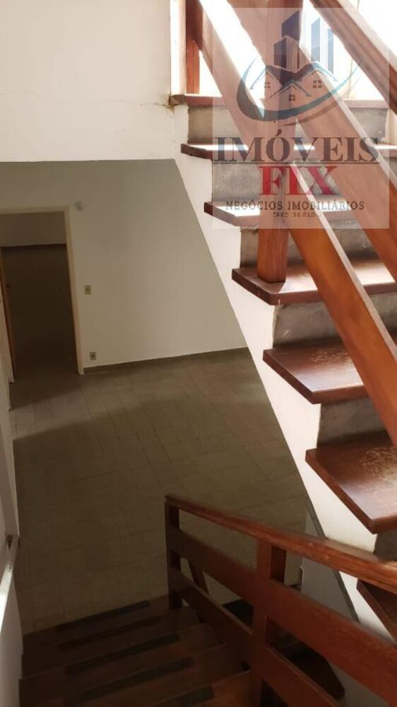 Casa para alugar com 5 quartos, 322m² - Foto 5