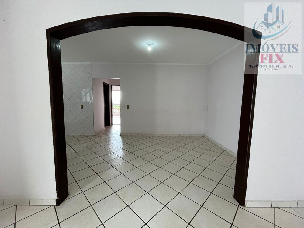 Casa, 3 quartos, 195 m² - Foto 1