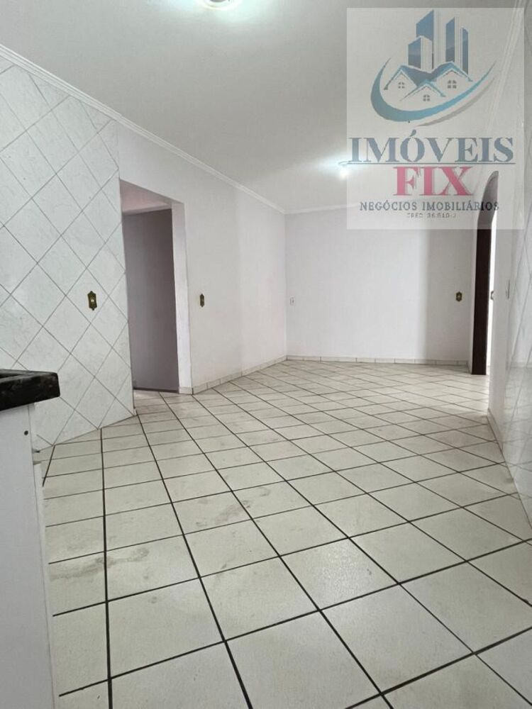 Casa, 3 quartos, 195 m² - Foto 2