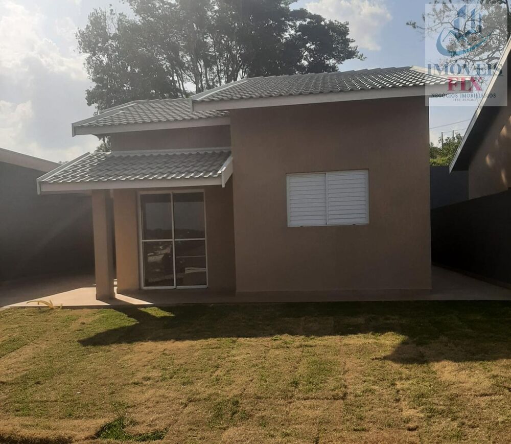 Casa à venda com 2 quartos, 480m² - Foto 2