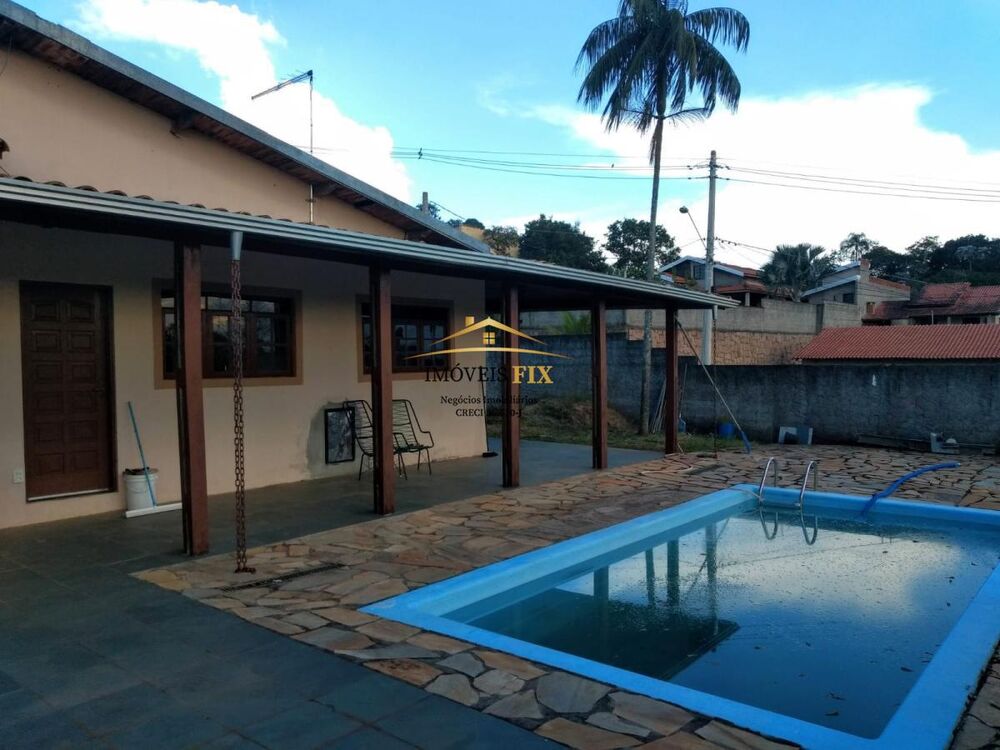 Chácara à venda com 4 quartos, 350m² - Foto 1