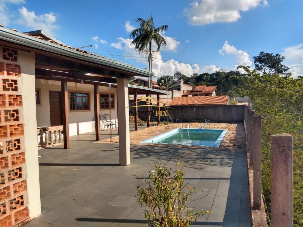 Chácara à venda com 4 quartos, 350m² - Foto 2