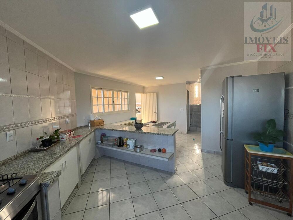 Casa, 3 quartos, 270 m² - Foto 4