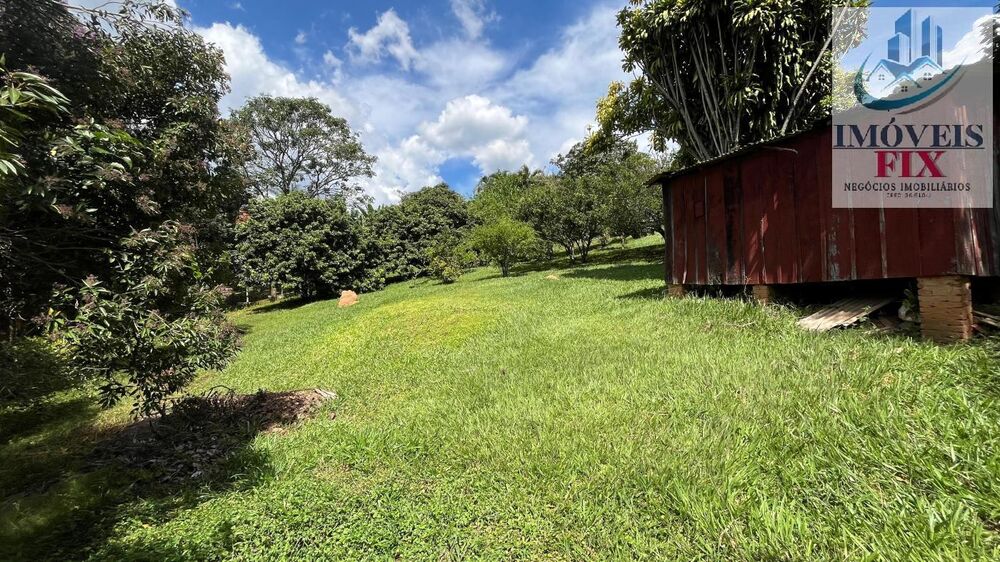 Chácara à venda com 4 quartos, 222m² - Foto 8