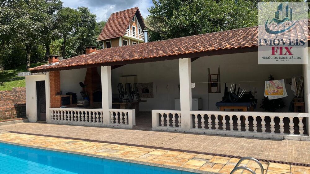 Chácara à venda com 4 quartos, 222m² - Foto 2