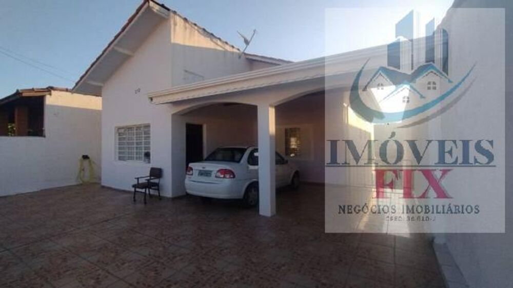 Casa, 3 quartos, 218 m² - Foto 1