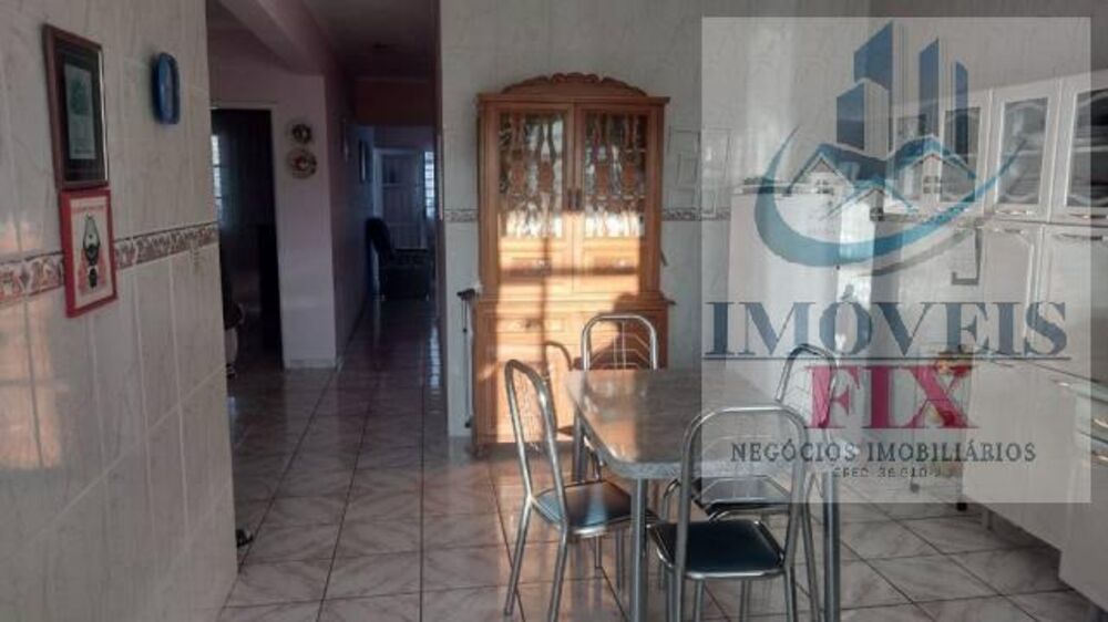 Casa, 3 quartos, 218 m² - Foto 3