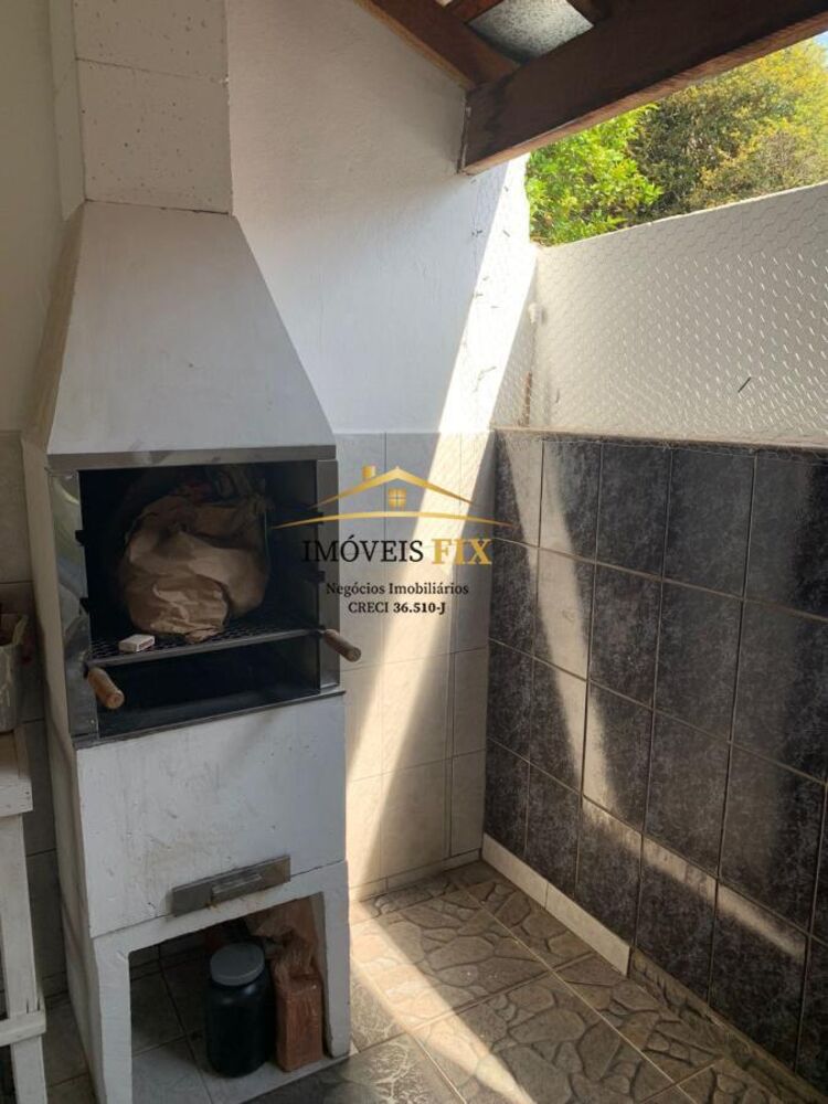 Casa à venda com 4 quartos, 360m² - Foto 17