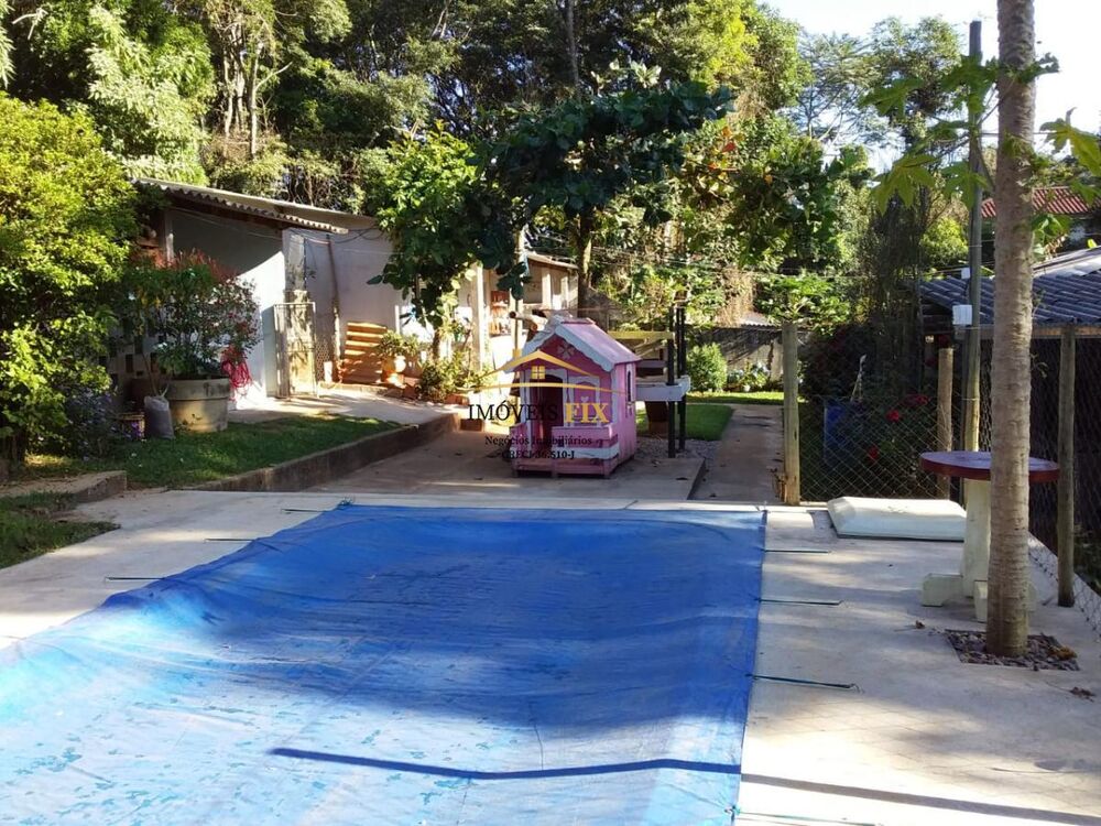 Chácara à venda com 3 quartos, 360m² - Foto 1