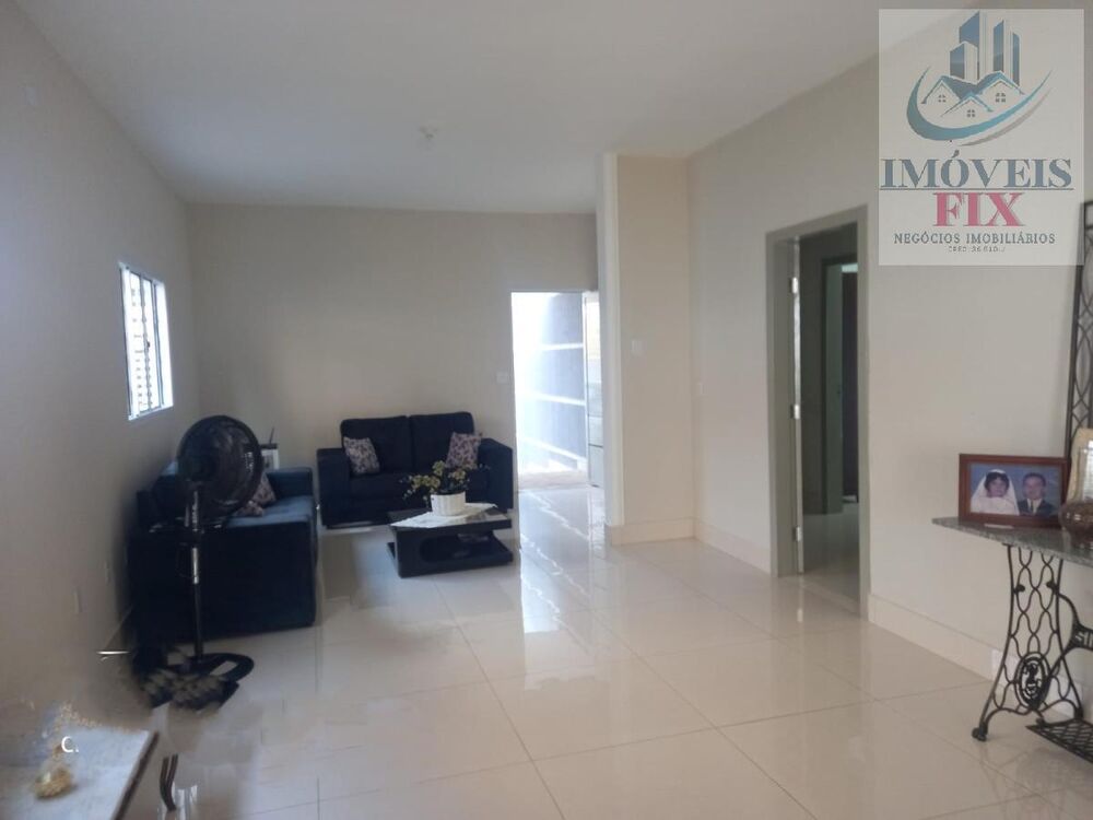 Casa à venda com 3 quartos, 170m² - Foto 3