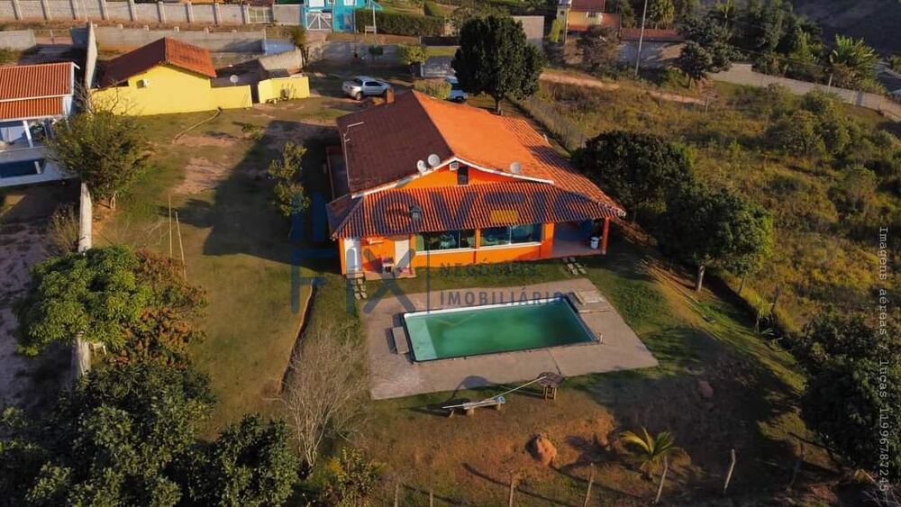 Chácara à venda com 3 quartos, 363m² - Foto 4