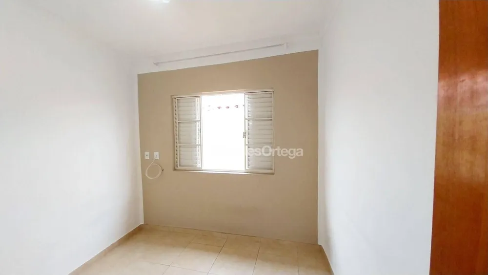 Casa, 4 quartos, 141 m² - Foto 3
