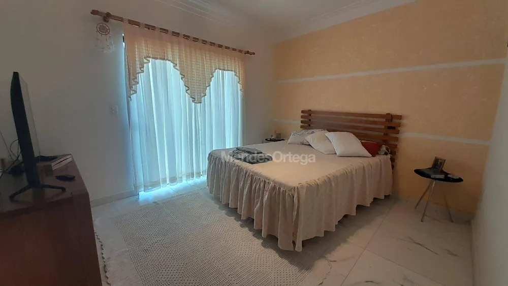 Casa, 3 quartos, 219 m² - Foto 6