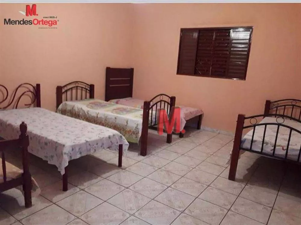 Chácara à venda com 3 quartos, 660m² - Foto 2