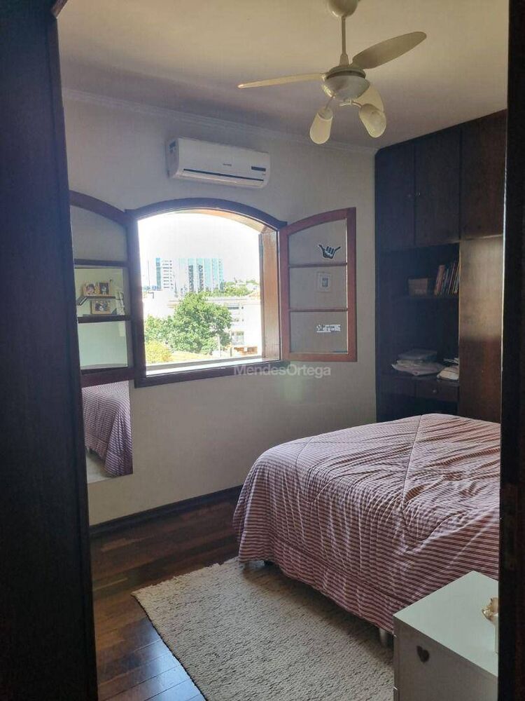 Casa, 4 quartos, 334 m² - Foto 8