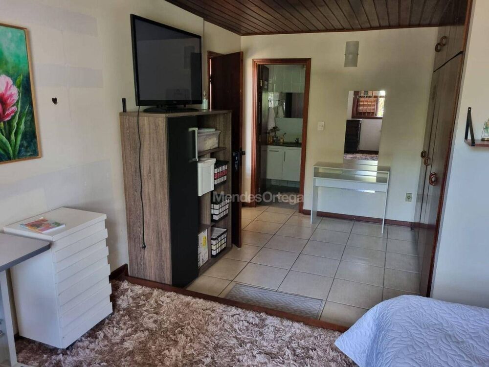 Casa, 4 quartos, 334 m² - Foto 9