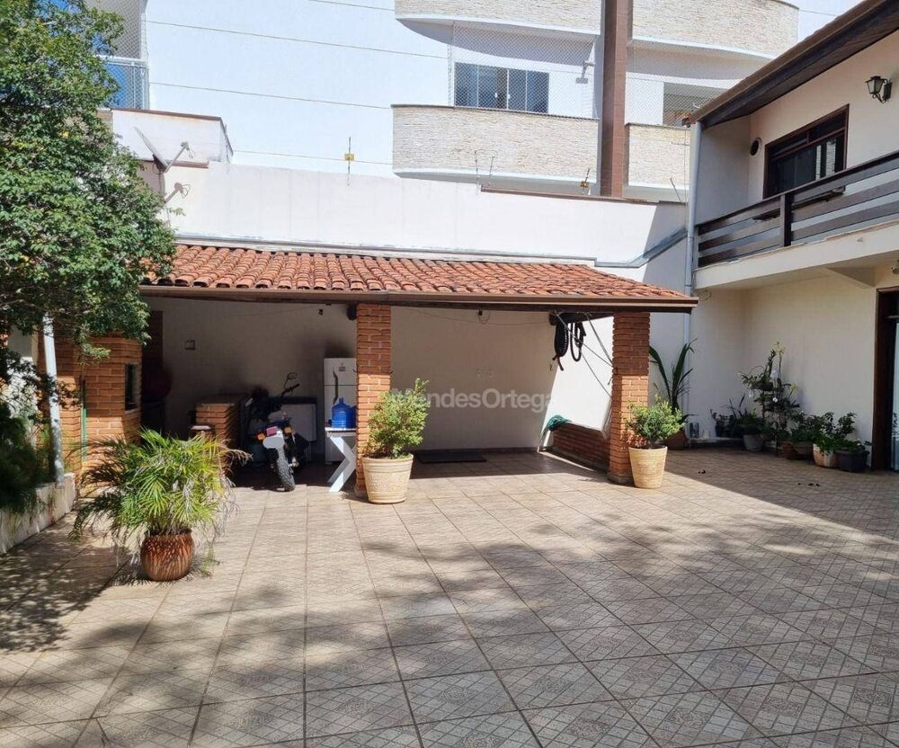 Casa, 4 quartos, 334 m² - Foto 10
