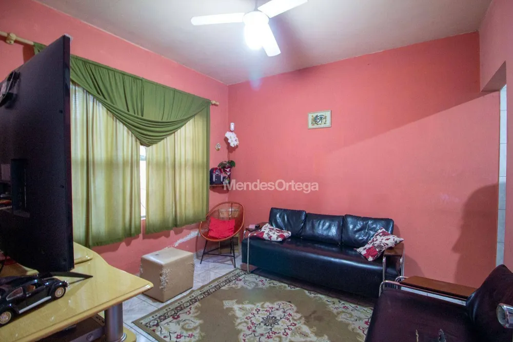 Casa, 2 quartos, 232 m² - Foto 3