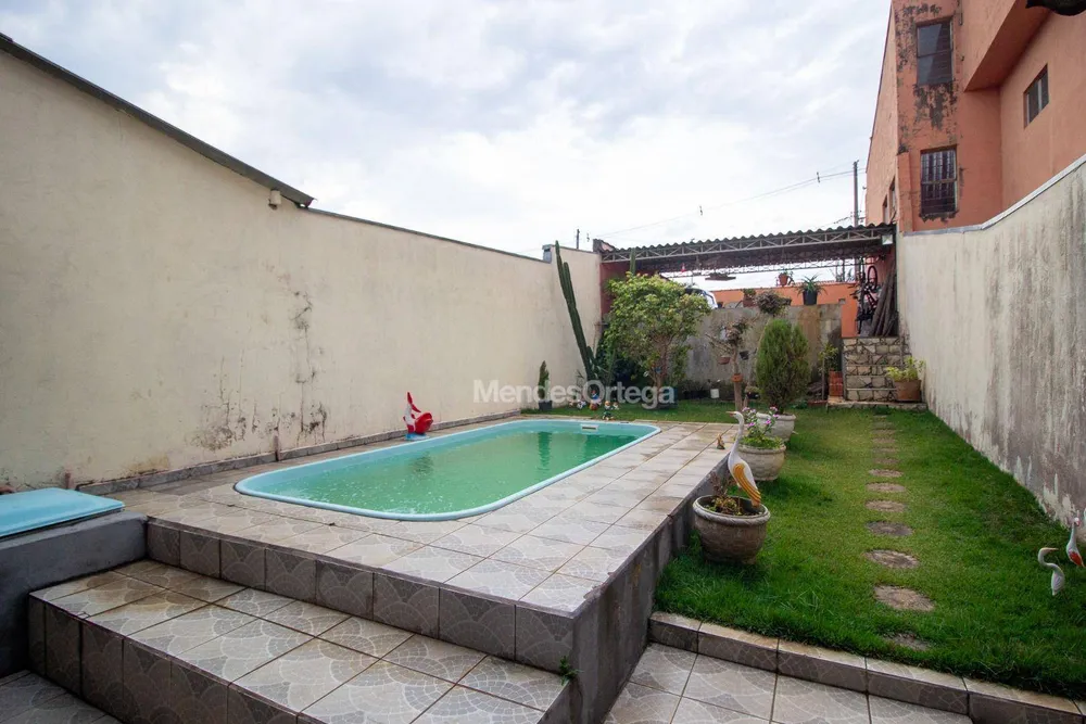 Casa, 2 quartos, 232 m² - Foto 2