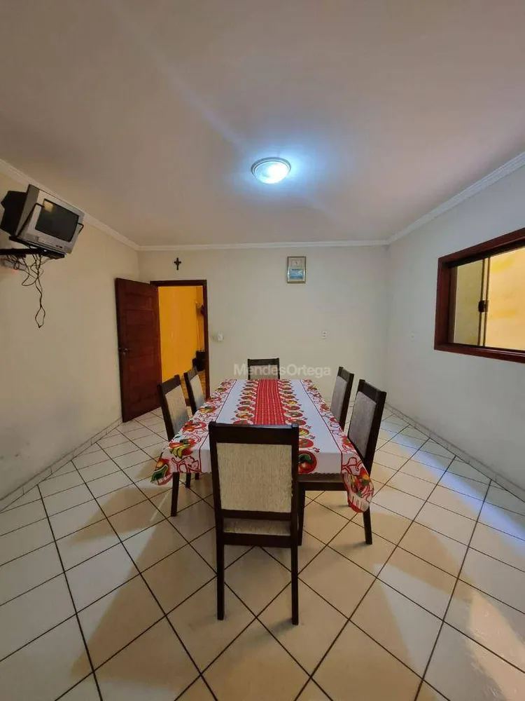 Casa, 3 quartos, 230 m² - Foto 7