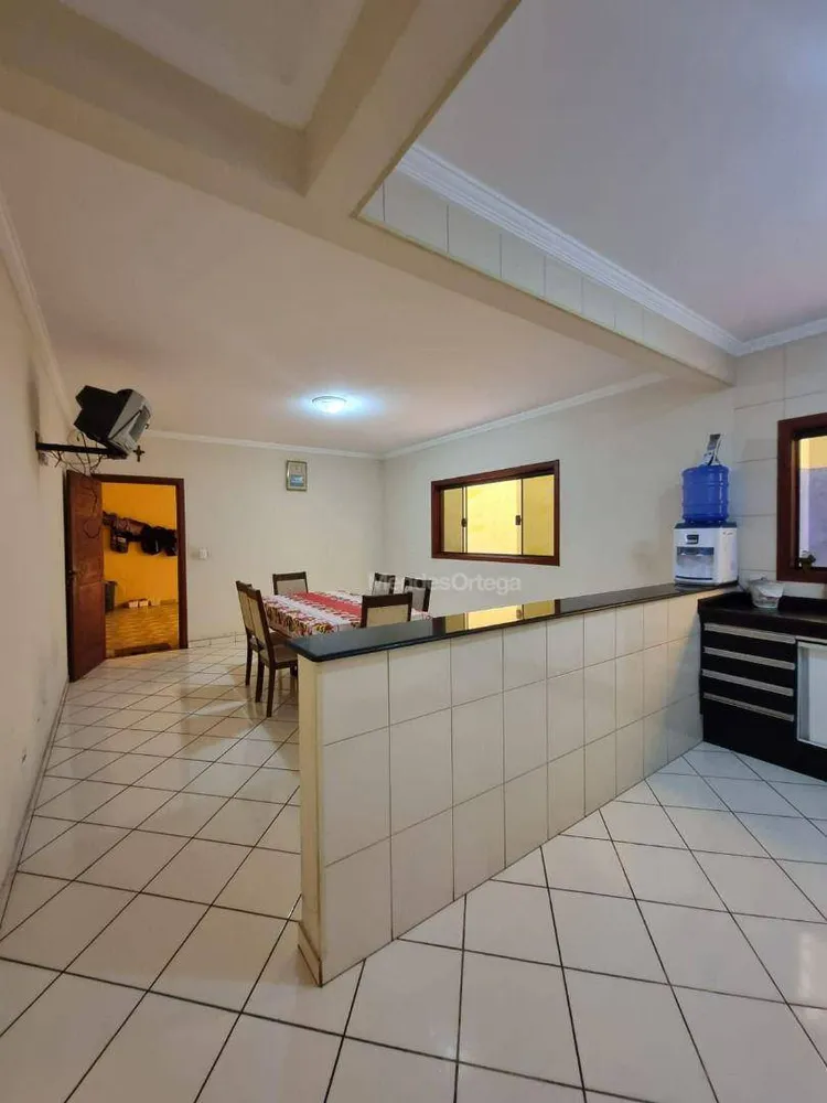 Casa, 3 quartos, 230 m² - Foto 10