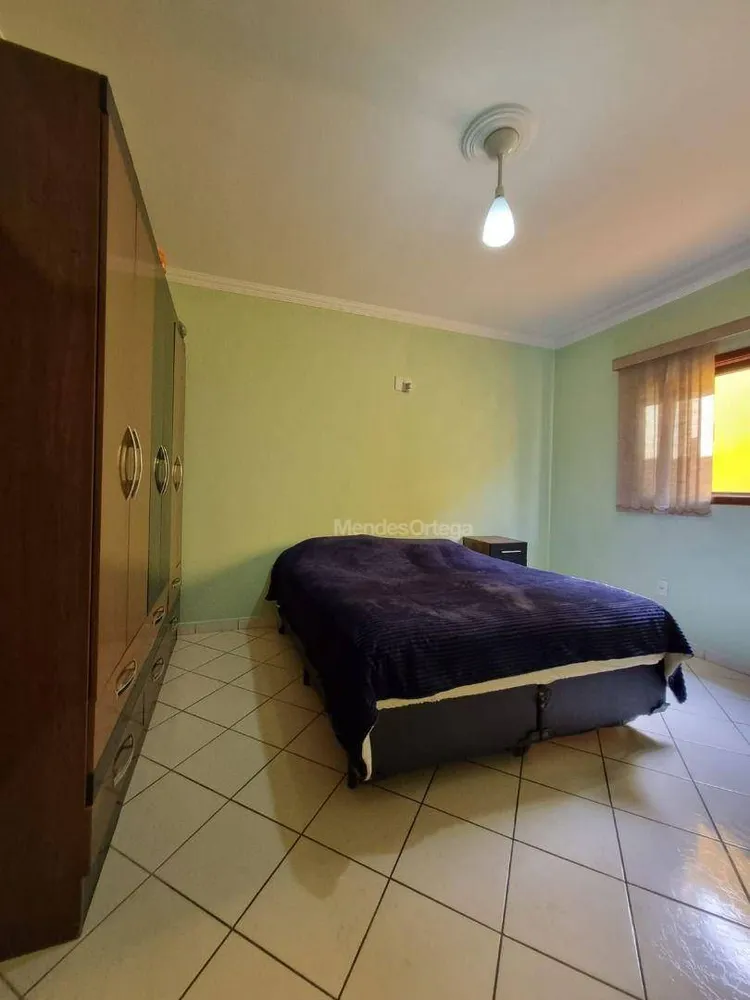 Casa, 3 quartos, 230 m² - Foto 4