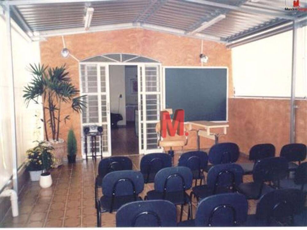 Casa à venda com 3 quartos, 289m² - Foto 3