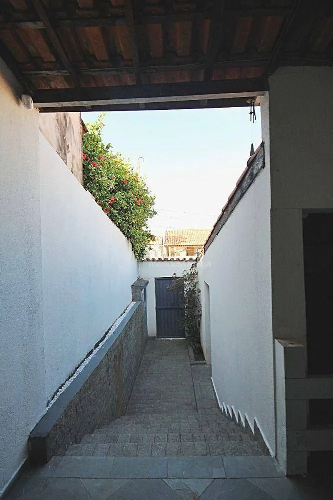 Casa, 3 quartos, 193 m² - Foto 1