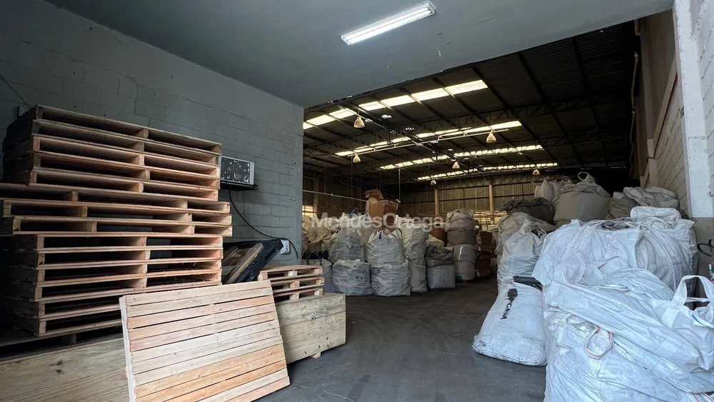 Depósito-Galpão, 1317 m² - Foto 2