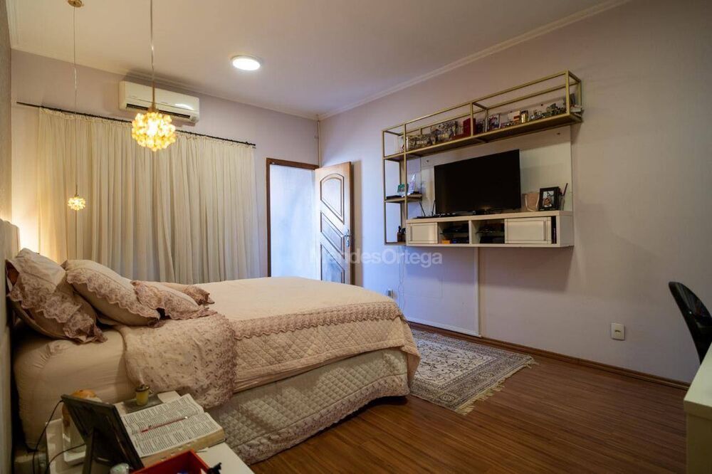 Casa, 4 quartos, 448 m² - Foto 3