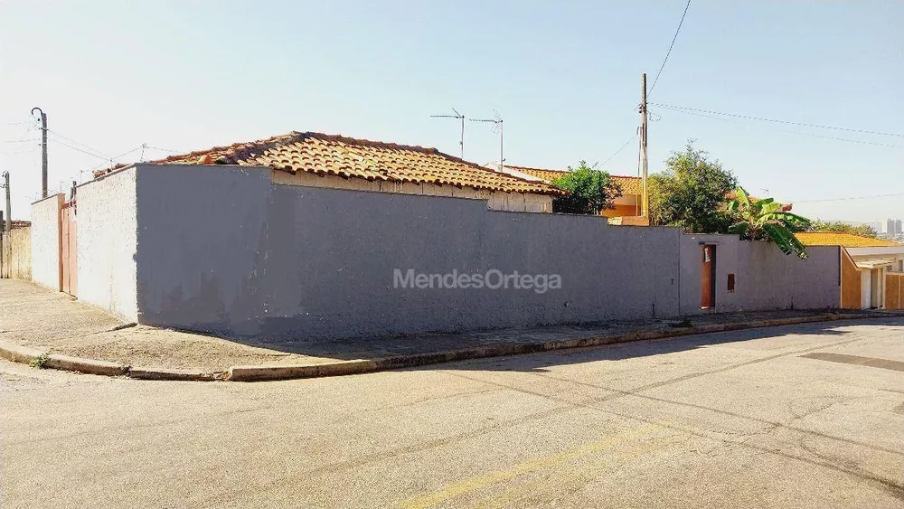 Casa à venda com 3 quartos, 157m² - Foto 2