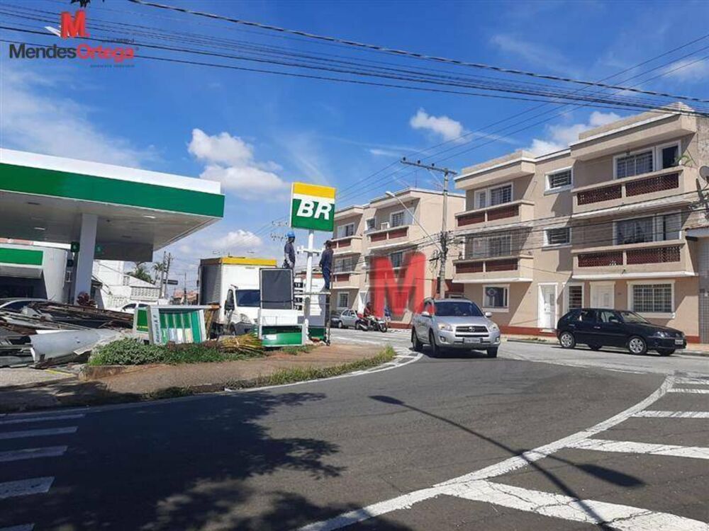 Apartamento à venda com 3 quartos, 77m² - Foto 1