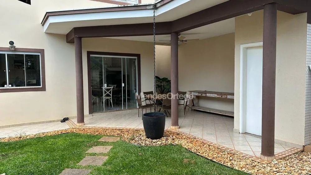 Casa, 3 quartos, 244 m² - Foto 9