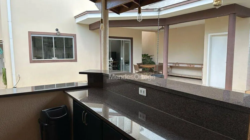 Casa, 3 quartos, 244 m² - Foto 8