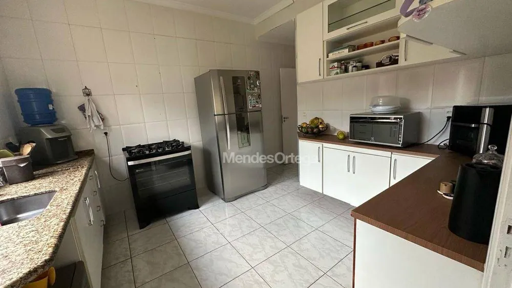 Casa, 3 quartos, 244 m² - Foto 4