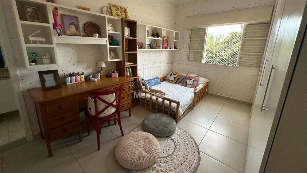 Casa, 3 quartos, 244 m² - Foto 13