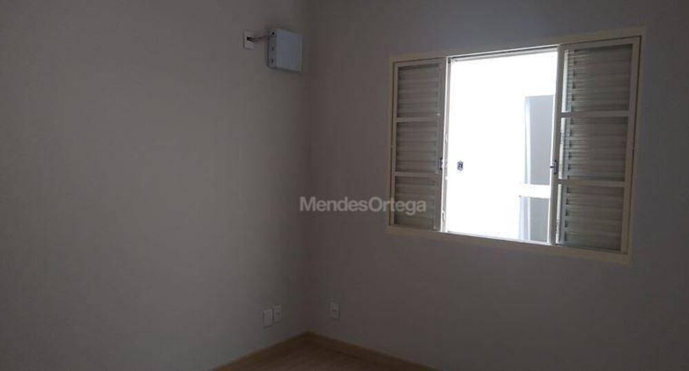 Casa, 3 quartos, 200 m² - Foto 3