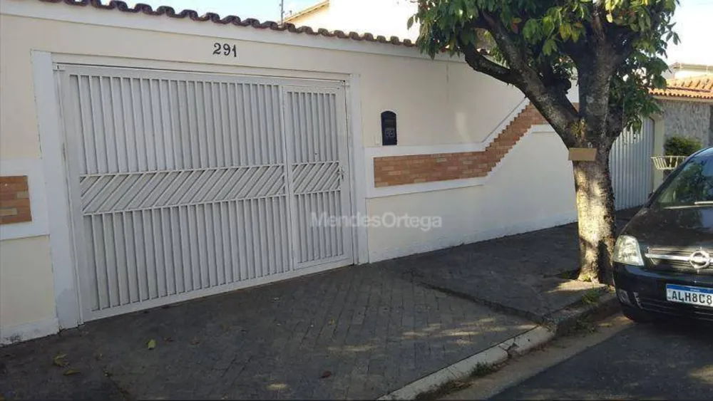 Casa, 3 quartos, 200 m² - Foto 1