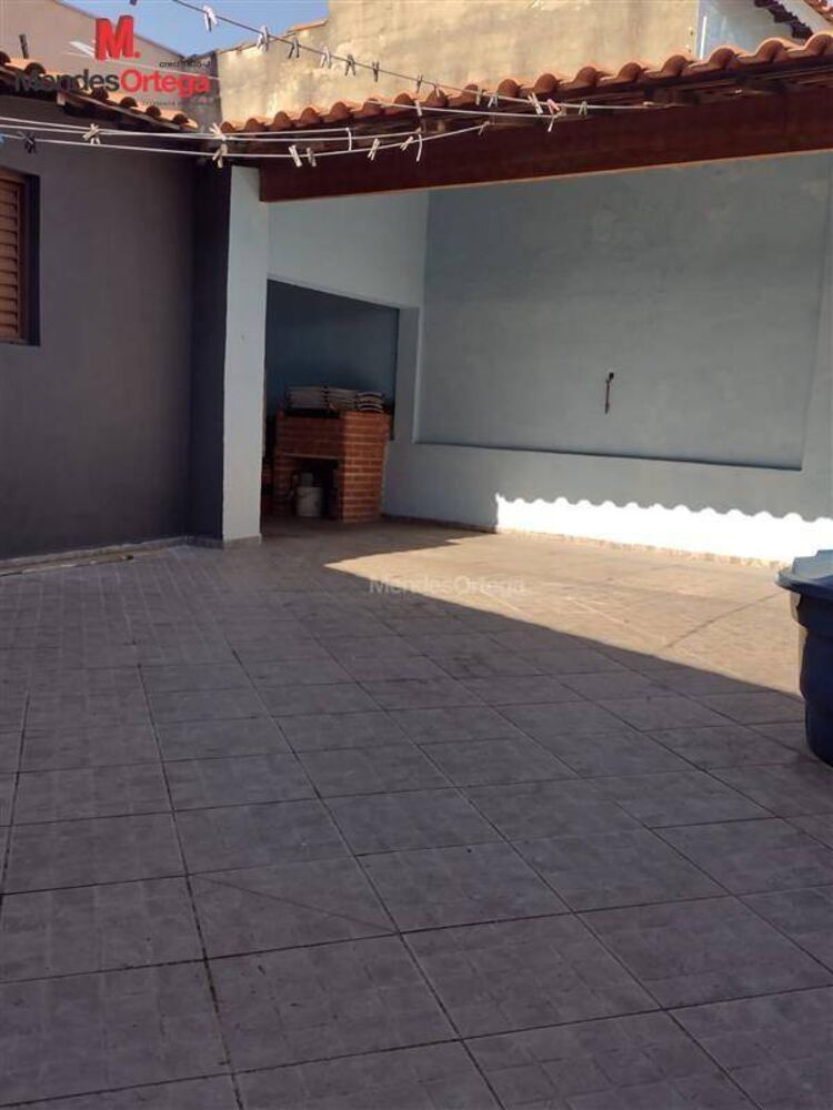 Casa à venda com 2 quartos, 223m² - Foto 4