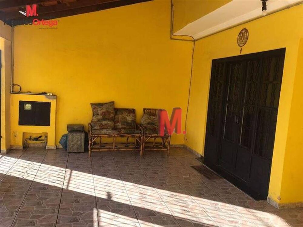 Casa, 4 quartos, 179 m² - Foto 2