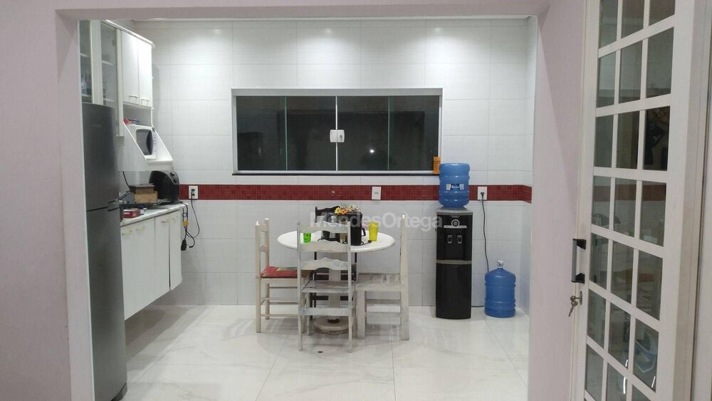 Casa, 3 quartos, 187 m² - Foto 1