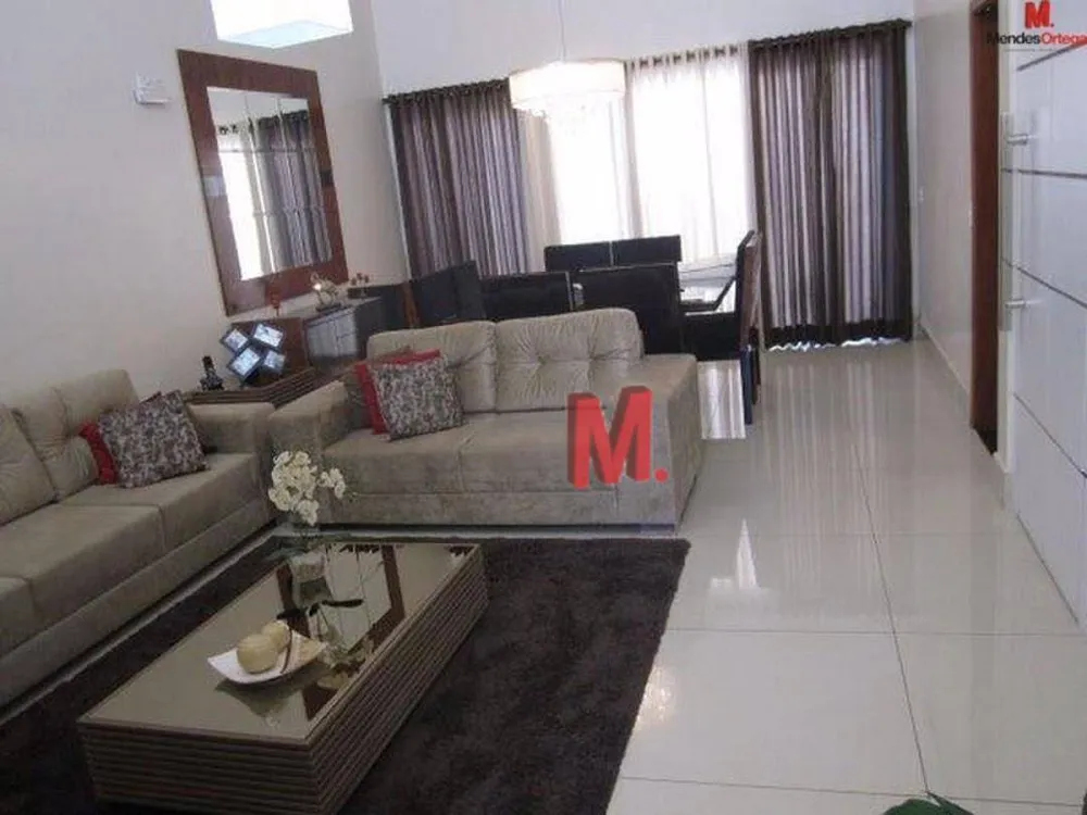 Casa, 3 quartos, 274 m² - Foto 2