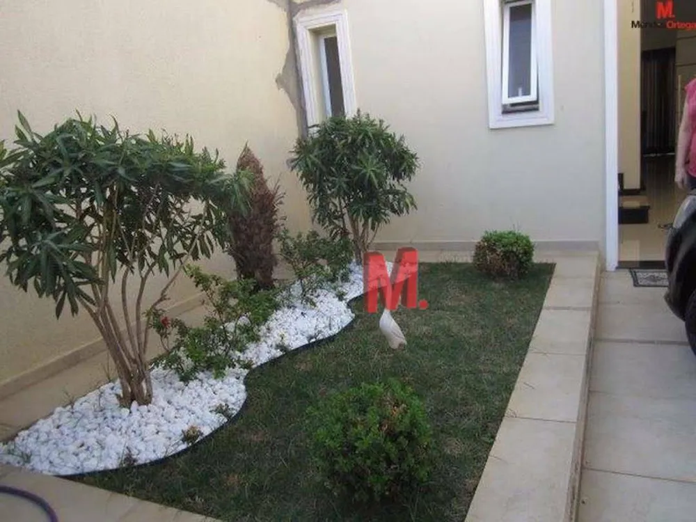 Casa, 3 quartos, 274 m² - Foto 1
