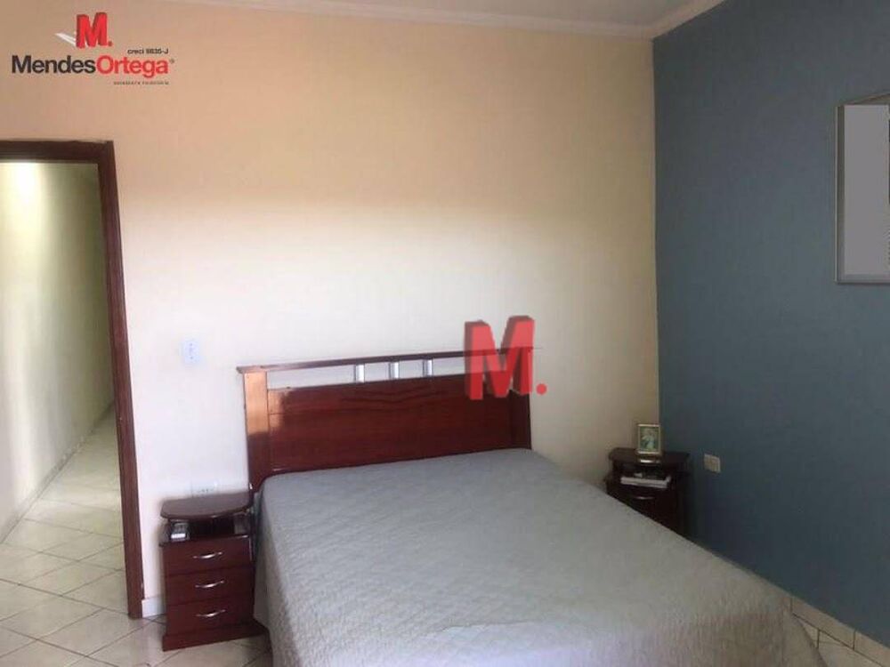 Casa, 4 quartos, 239 m² - Foto 9