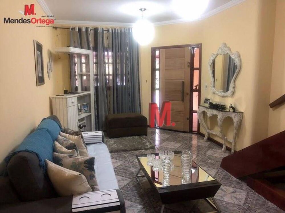 Casa, 4 quartos, 239 m² - Foto 2