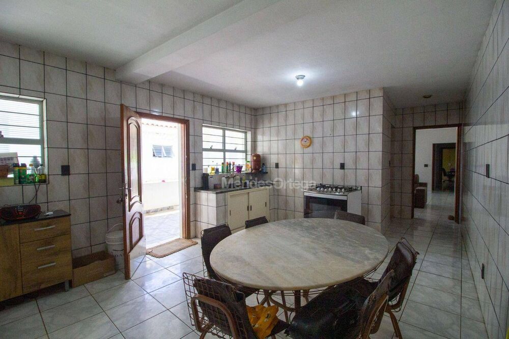 Casa, 2 quartos, 334 m² - Foto 5