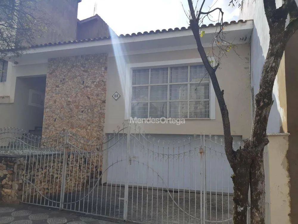 Casa, 3 quartos, 214 m² - Foto 1