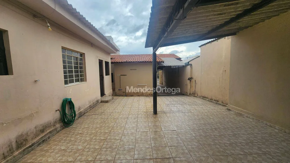 Casa, 2 quartos, 300 m² - Foto 16