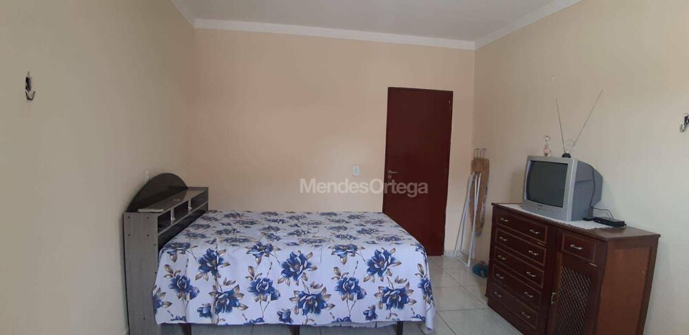 Casa, 4 quartos, 240 m² - Foto 10
